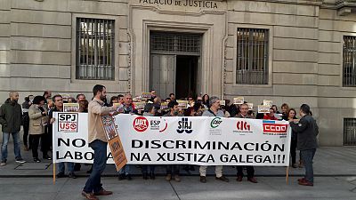 17-11-16 ProtestaXustizaAudienciaPontevedra01.jpg